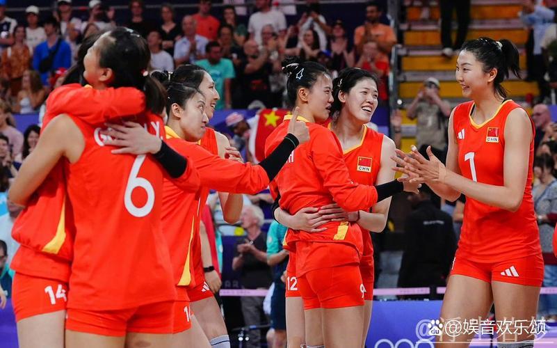 中国女排完胜法国队，三局直落夺胜