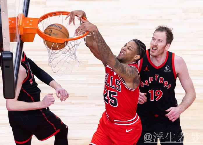 怀特砍下28分 公牛主场力擒猛龙 怀特砍下28分 公牛主场力擒猛龙