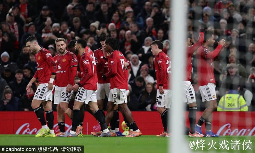 英超-齐尔克泽破门+乌龙助攻 曼联1-1狼队4轮仅1胜